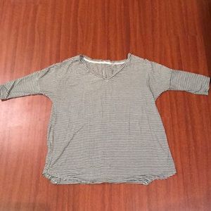 American Eagle Jegging Shirt